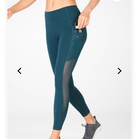 🔮 NWT - Fabletics - NOT ONLINE OR IN STORES - Trinity Mid-Rise Pocket 7/8-M - Picture 2 of 16